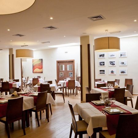 Hotel Quino 과다마르델세게라 외부 사진