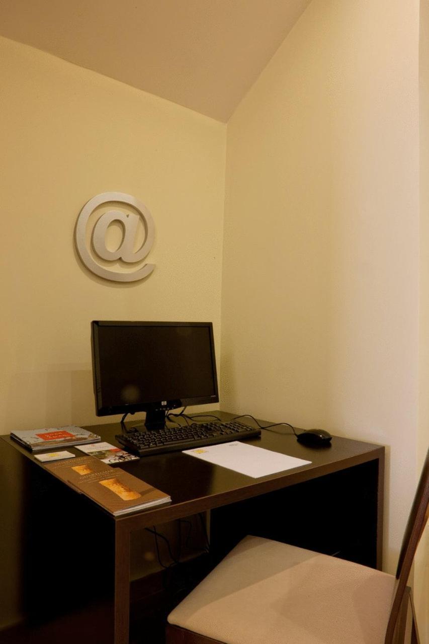 Hotel Quino 과다마르델세게라 외부 사진
